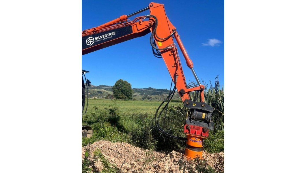 Robur Hire /Dipperfox